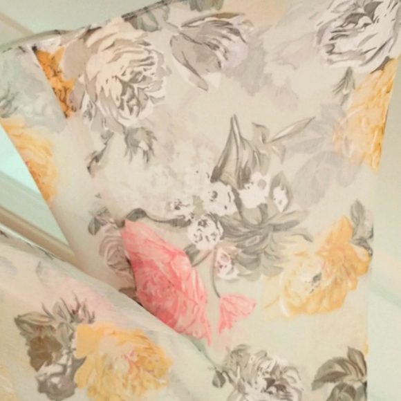 NWOT Miss Selfridge Shear floral print blouse - Picture 2 of 5